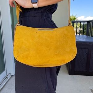 Yellow mustard purse